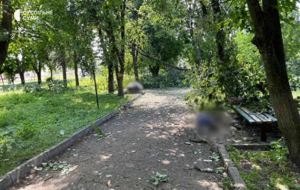 Війська РФ обстріляли центр міста в Сумській області: двоє загиблих та 10 поранених