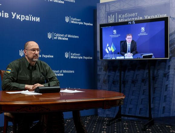 Прем’єр-міністри України та Фінляндії провели онлайн-розмову: що обговорювали