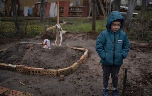 Війна Путіна вбила їхніх батьків і вкрала юність. NYT зібрав щемливі історії українських дітей (18+)
