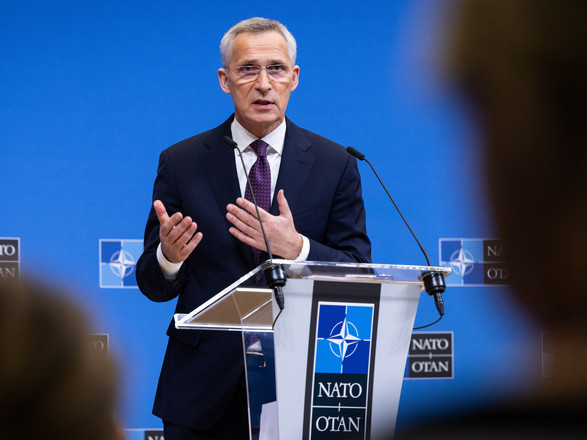 НАТО готове захищатися від "москви та мінська" - Столтенберг
