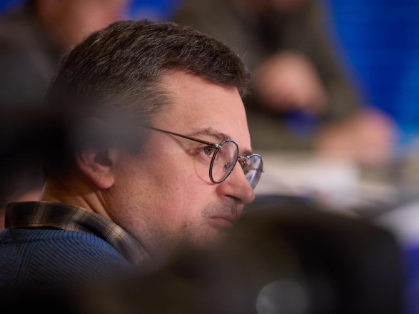 росія хоче поступок, тримаючи в заручниках 400 млн&hellip;