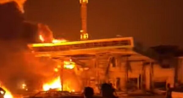 “Ніби війна”. В РФ палає автосервіс, є загиблі&hellip;