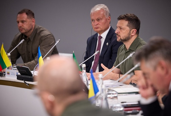 Зеленський сьогодні зустрінеться з представниками Конгресу США та матиме контакт з Байденом