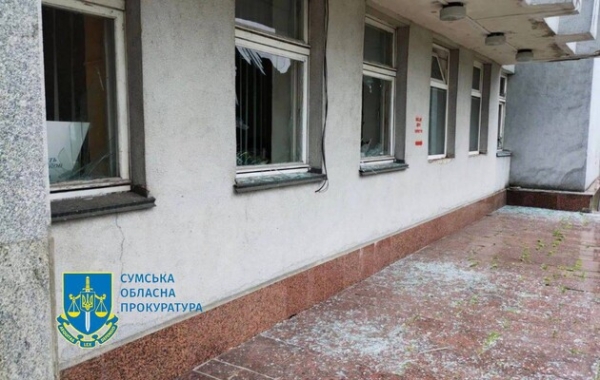 Російські війська обстріляли місто в Сумській області: є поранені
