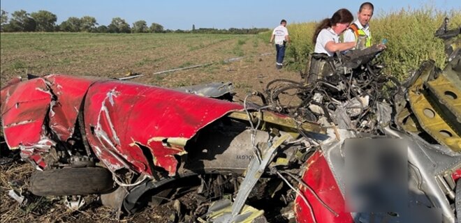 В Угорщині під час демонстрацій розбився літак: є загиблі та постраждалі – фото - Фото
