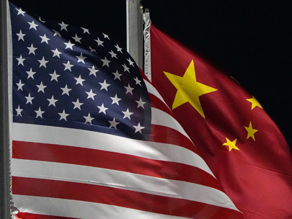 WSJ: США готують нові обмеження для Китаю в експорті чіпів ШІ