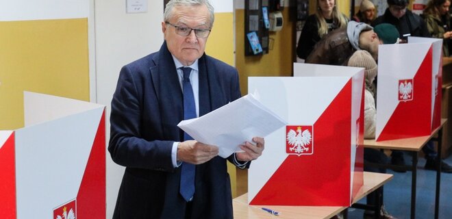Вибори в Польщі: PiS попереду з результатом 36,8% та відривом у 5% – екзитполи - Фото