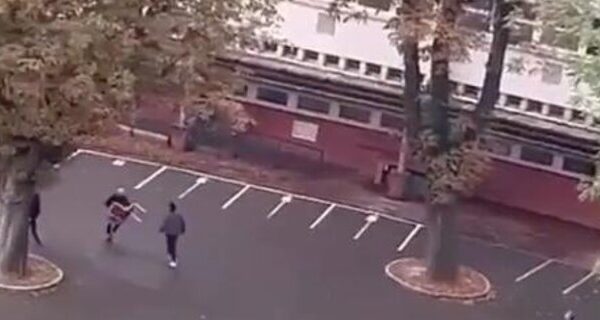 В Аррасі людина з криком “аллах акбар” напала&hellip;