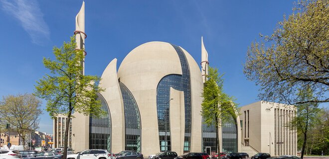 Скандал у Німеччині: влада вимагає пояснень виступу таліба в мечеті Кельна - Фото