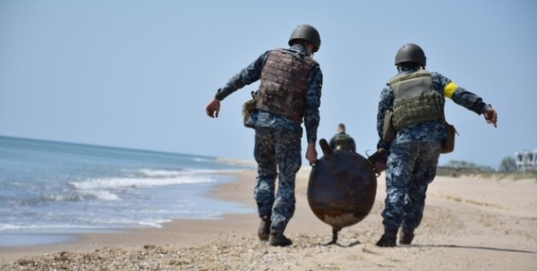 На узбережжя Одещини винесло морську міну: Опубліковано відео її підриву