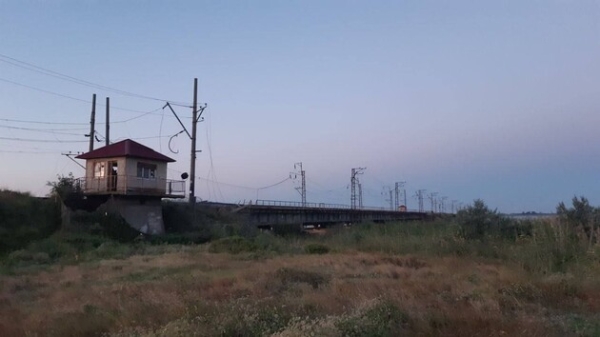 У Мелітополі партизани підірвали потяг, яким росіяни возили боєприпаси й паливо