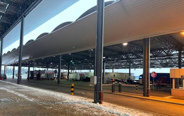 Виїзд за кордон – У чоловіків можуть вимагати&hellip;