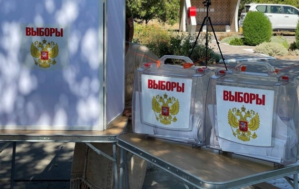 Працівникам заводу в окупації, ймовірно, погрожують мобілізацією за відмову підтримати Путіна на виборах — міськрада Маріуполя
