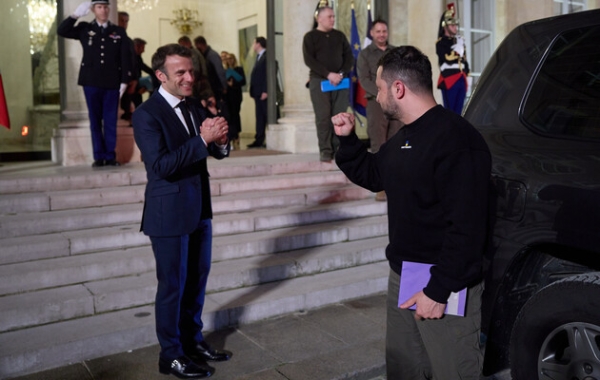 У Макрона заявили про «мозковий штурм» у Парижі щодо допомоги Україні