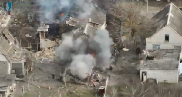 Сили спецоперацій показали відео знищення станції РЕБ та боєкомплекту росіян