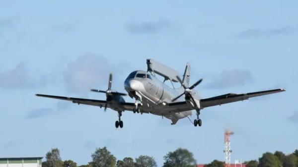 Швеція передала Україні літаки раннього повітряного попередження. Чим вони особливі