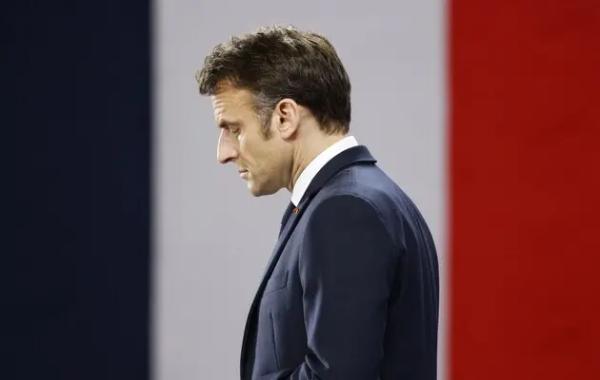 Макрон закликав до 