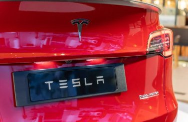 Акції Tesla злетіли на 44% за 11 днів, інвестори очікують прориву у сфері ШІ