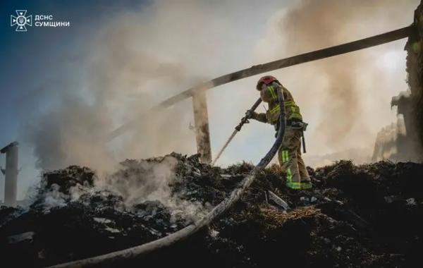 Росіяни вдарили по об’єкту критичної інфраструктури на Сумщині Росіяни вдарили по об’єкту критичної інфраструктури на Сумщині