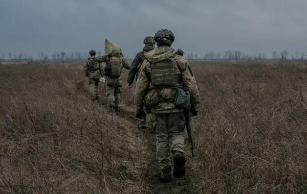 Замість штурмувати в лоб, росіяни застосували на Донеччині іншу тактику – повідомляється про окупацію ще двох населених пунктів