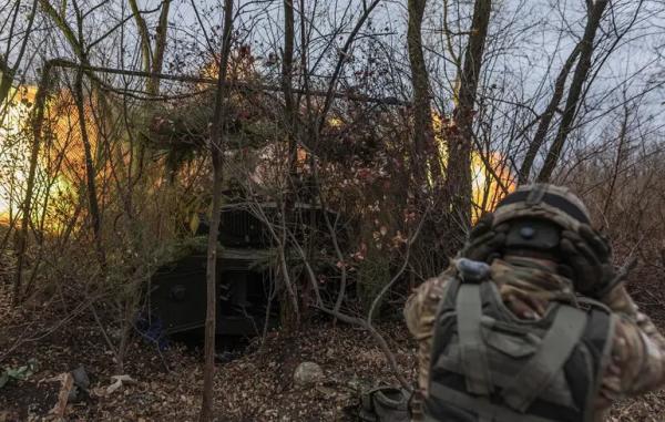 Військовий закликав цивільних евакуюватися з Покровська, адже вони заважають роботі ЗСУ 