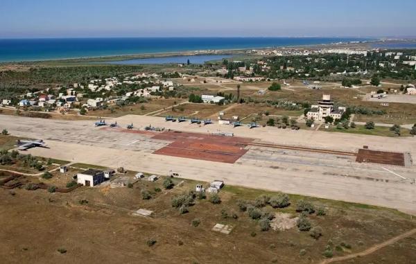 ЗСУ завдали ударів по двох аеродромах у Криму ЗСУ завдали ударів по двох аеродромах у Криму