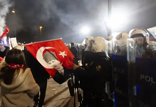 В Анкарі поліція силою розігнала студентський мітинг –&hellip;