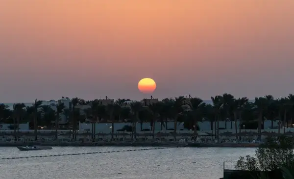 Біля берегів Єгипту затонув туристичний підводний човен з&hellip;