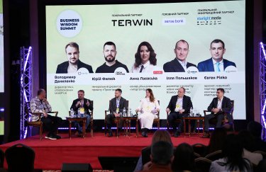 Панельна дискусія "Recovery: інвестиції у відновлення України" на Business Wisdom Summit 2025. Фото: Delo.ua Business Wisdom Summit 2025