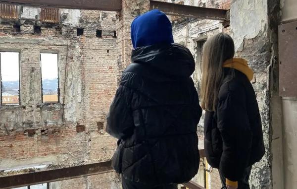 Як батькам потрібно говорити з дітьми про війну Як батькам потрібно говорити з дітьми про війну