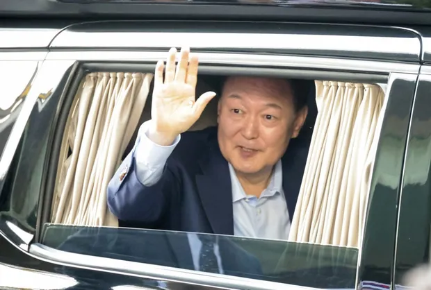 Експрезидент Південної Кореї Юн постане перед судом. Йому може загрожувати довічне Експрезидент Південної Кореї Юн постане перед судом. Йому може загрожувати довічне