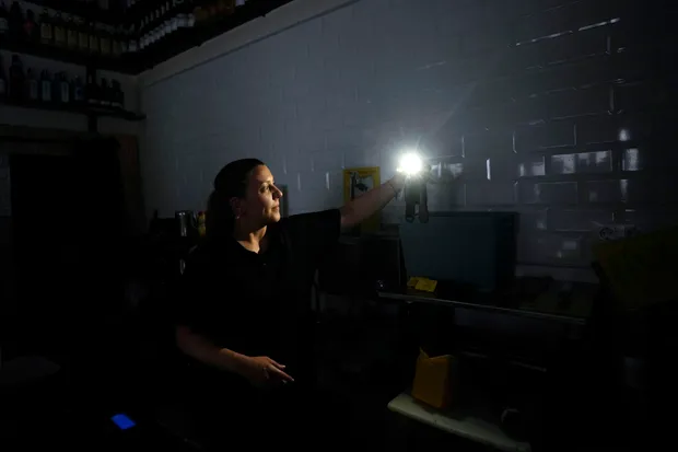 Іспанський суд не виключає, що блекаут спричинила кібератака. Згадали про Україну Іспанський суд не виключає, що блекаут спричинила кібератака. Згадали про Україну