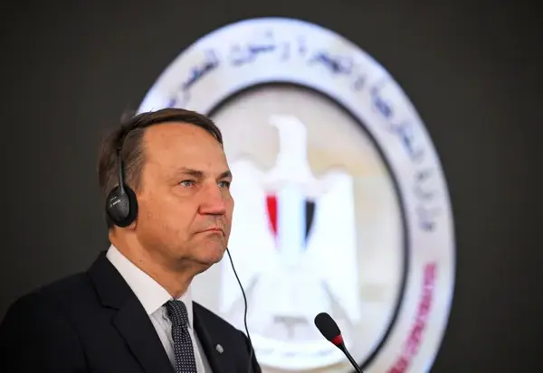 Глава МЗС Польщі: Замість “вовка-воїна” ми б воліли&hellip;