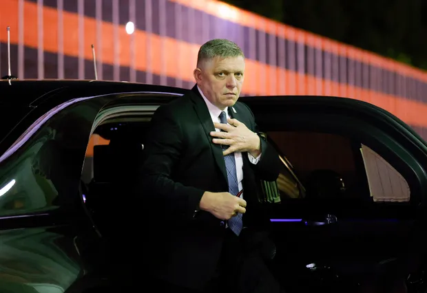 Фіцо відреагував на заяву Мерца щодо необхідності тиску на Словаччину та Угорщину