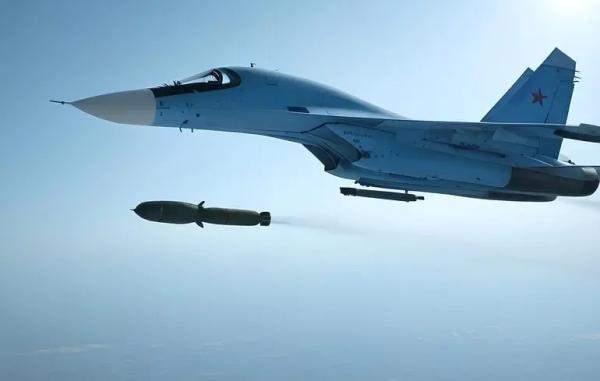 Війська РФ скинули авіабомби на Дніпропетровську область: загинув чоловік Війська РФ скинули авіабомби на Дніпропетровську область: загинув чоловік