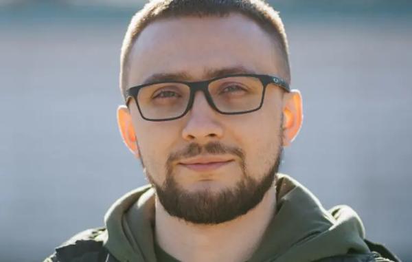 Поранення в стегно, охорона, броньований автомобіль: Стерненко розповів деталі замаху на нього Поранення в стегно, охорона, броньований автомобіль: Стерненко розповів деталі замаху на нього