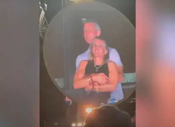 Гендиректор Astronomer, що обіймався на концерті з колегою,&hellip;