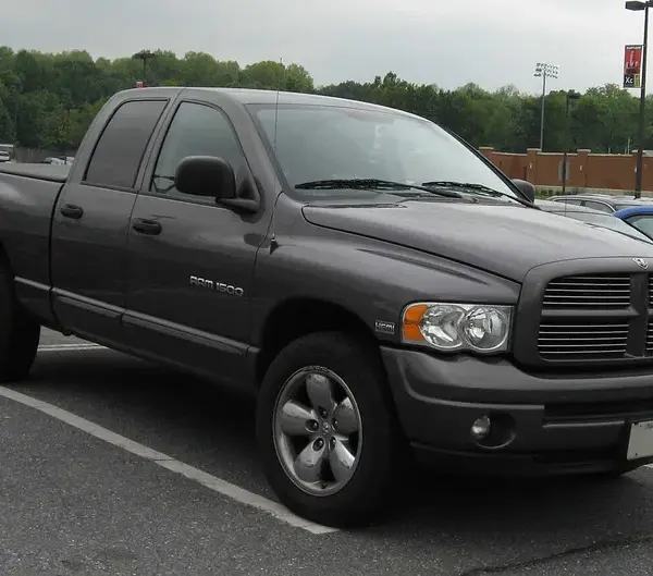 Stellantis заперечила продаж Росії пікапів, які з’явилися у&hellip;