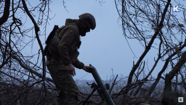 Робота розрахунку 82-мм міномета Сил Оборони України