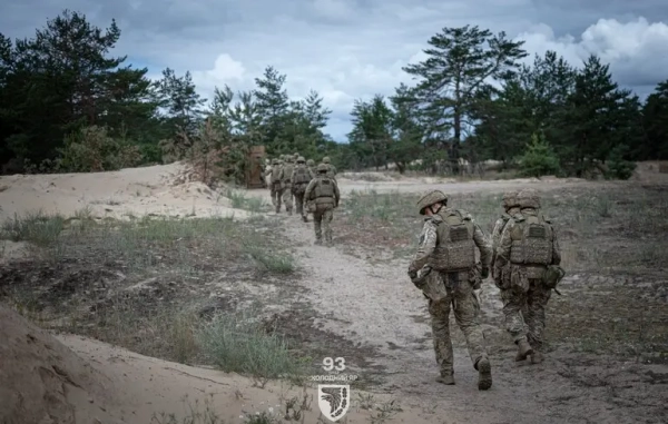 Бійці 93-ї бригади взяли в полон окупантів, які проникли вглиб українських позицій