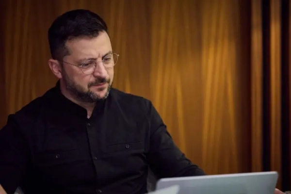 Зеленський поговорив із президентом Аргентини: буде радий бачити Мілея в Україні