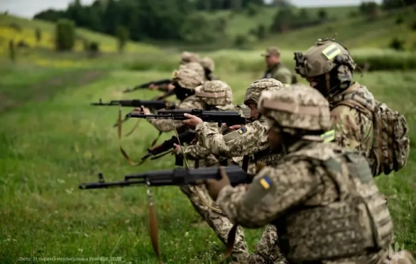 Україна робить ставку на власну армію та ракети замість західних обіцянок гарантій безпеки — NYT Україна робить ставку на власну армію та ракети, замість обіцянок Заходу про гарантії безпеки — NYT