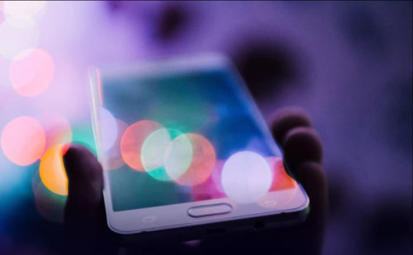 Українці з 1 січня отримають мобільний зв'язок та інтернет у ЄС без додаткової плати: деталі