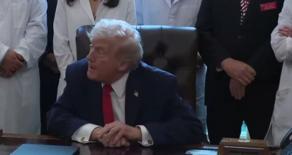 Я сподіваюся, що Україна діятиме швидко, тому що росія там -Трамп про мирну угоду