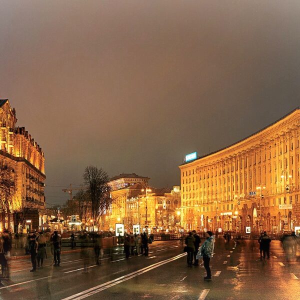 Вечірній Київ без натовпу: прогулянки, які найкраще відчуваються після заходу сонця