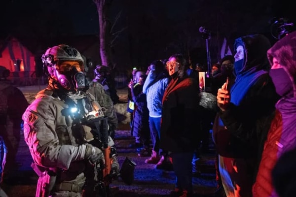 Трамп поки що передумав використовувати армію проти повстань у Міннесоті