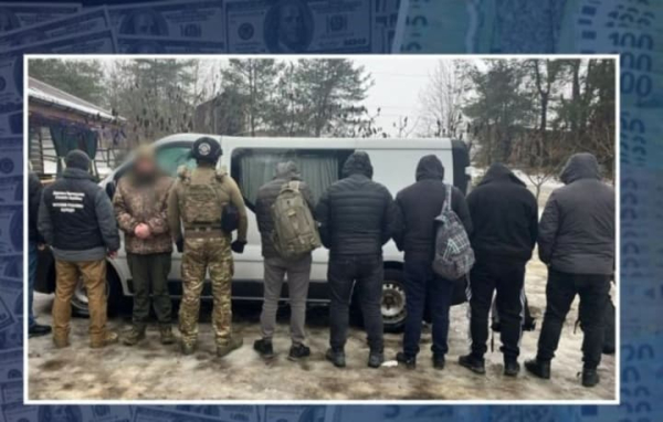 Більше ніж 5,8 мільйона гривень неправомірної вигоди: у трьох регіонах викрито злочинні&hellip;