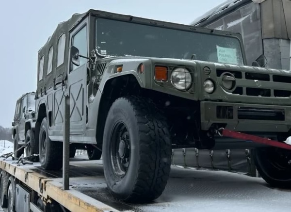 Логістичний щит від Токіо: Японія завершила передачу спецтехніки для ЗСУ