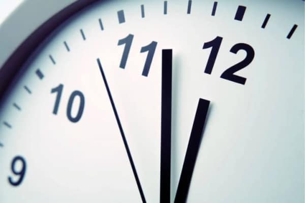 Де безпекова ситуація дозволяє: Зеленський анонсував скасування комендантської години в деяких містах