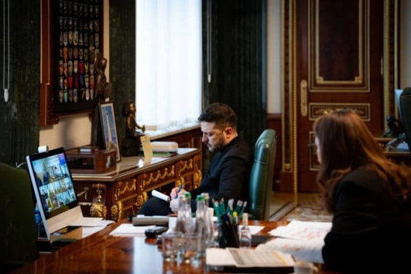 У Києві надзвичайно складна ситуація, чимало людей потребують негайної підтримки: Зеленський дав низку доручень урядовцям